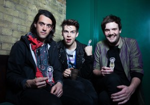 klaxons1
